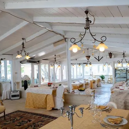 Torre Pinta Masseria Medioevale Отранто