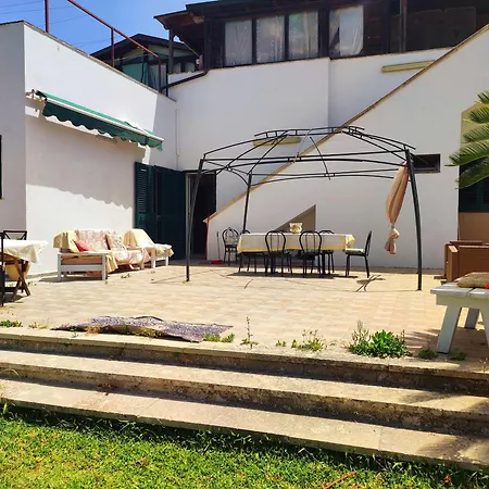 Torre Pinta Masseria Medioevale أوترانتو