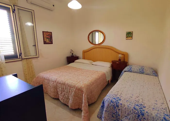 Torre Pinta Masseria Medioevale Alojamento de Turismo Rural *